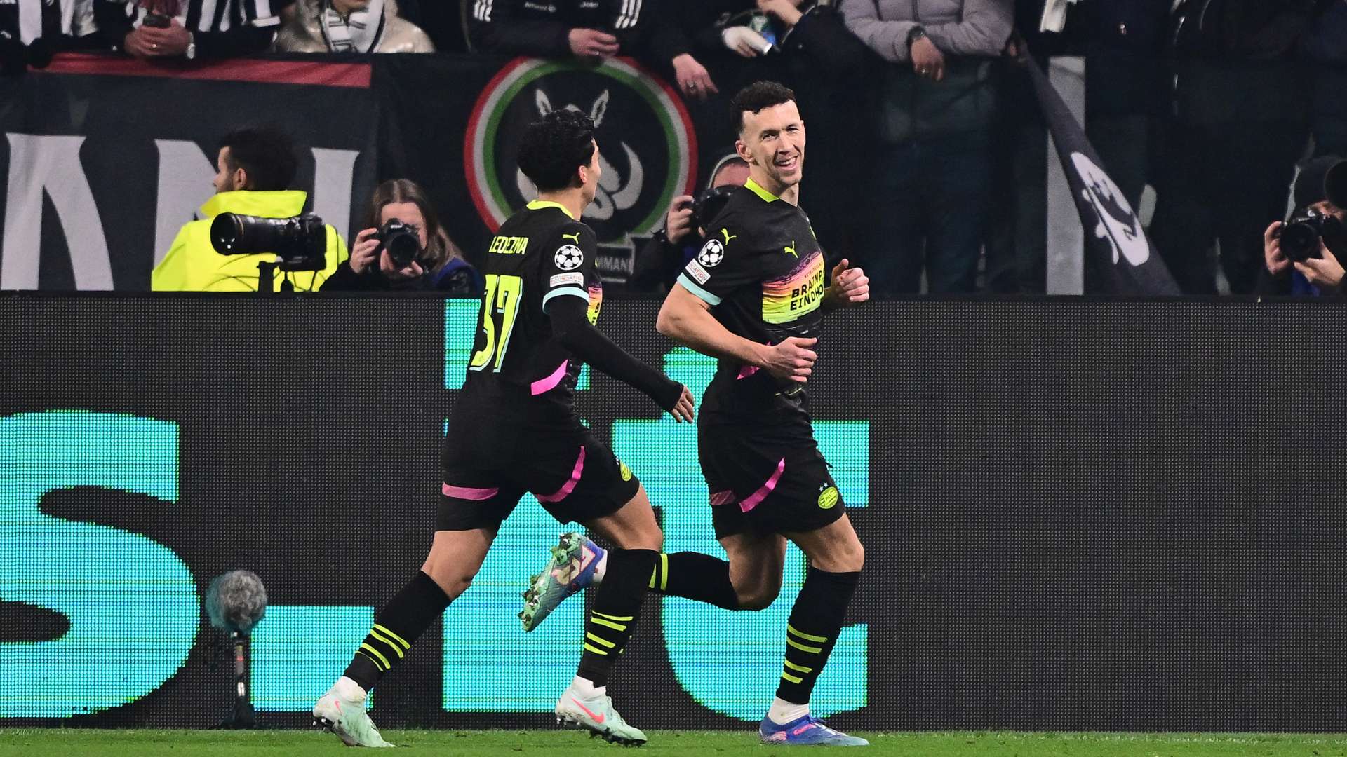 姆巴佩同意以1.5亿欧元加盟皇马年薪1500万欧元任职